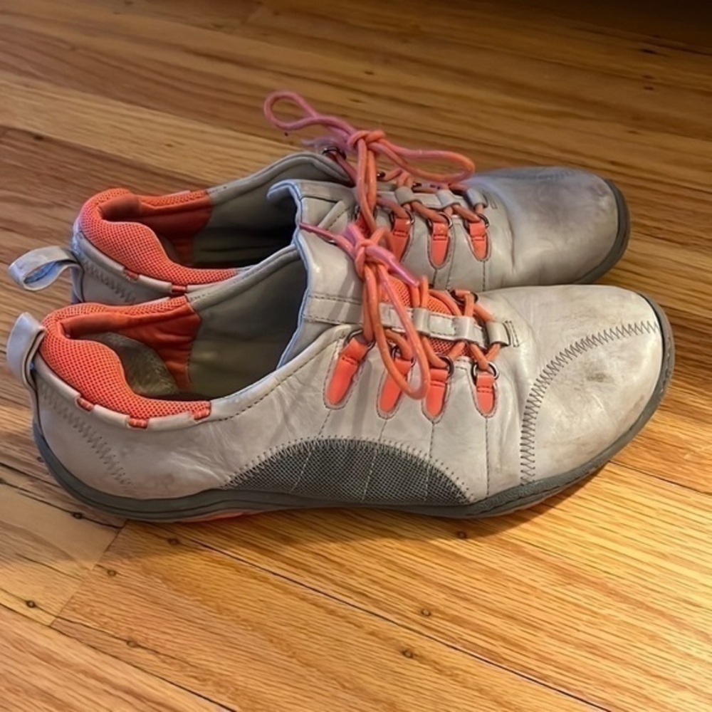 PRIVO by Clarks Low Top Leather shoes